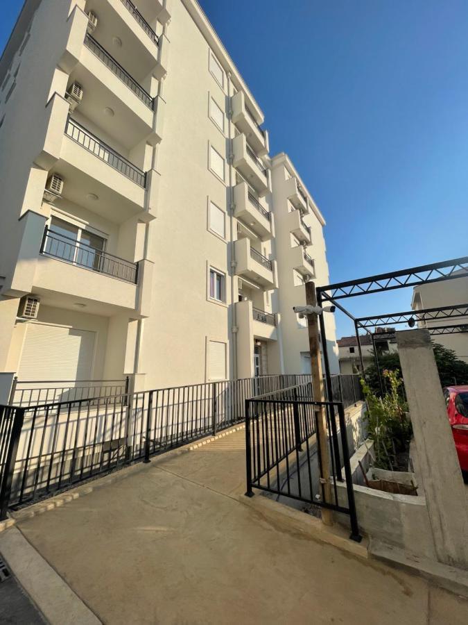 Apartament Elena Bar Zewnętrze zdjęcie