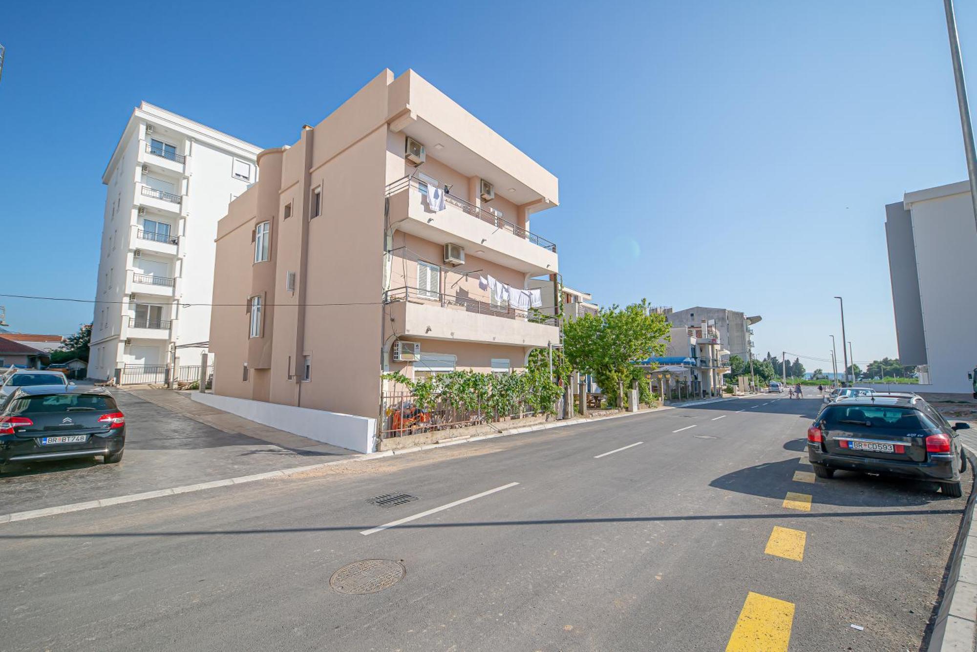 Apartament Elena Bar Zewnętrze zdjęcie
